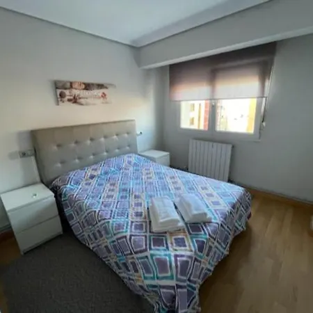 Acogedor Y Luminoso Piso De 3 Hab Lägenhet